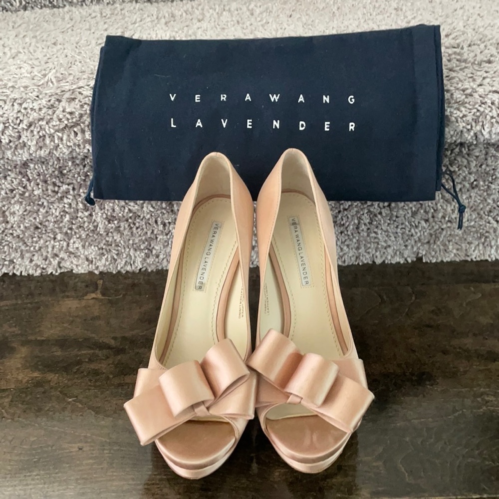 Vera Wang Lavender pink peep toe heels